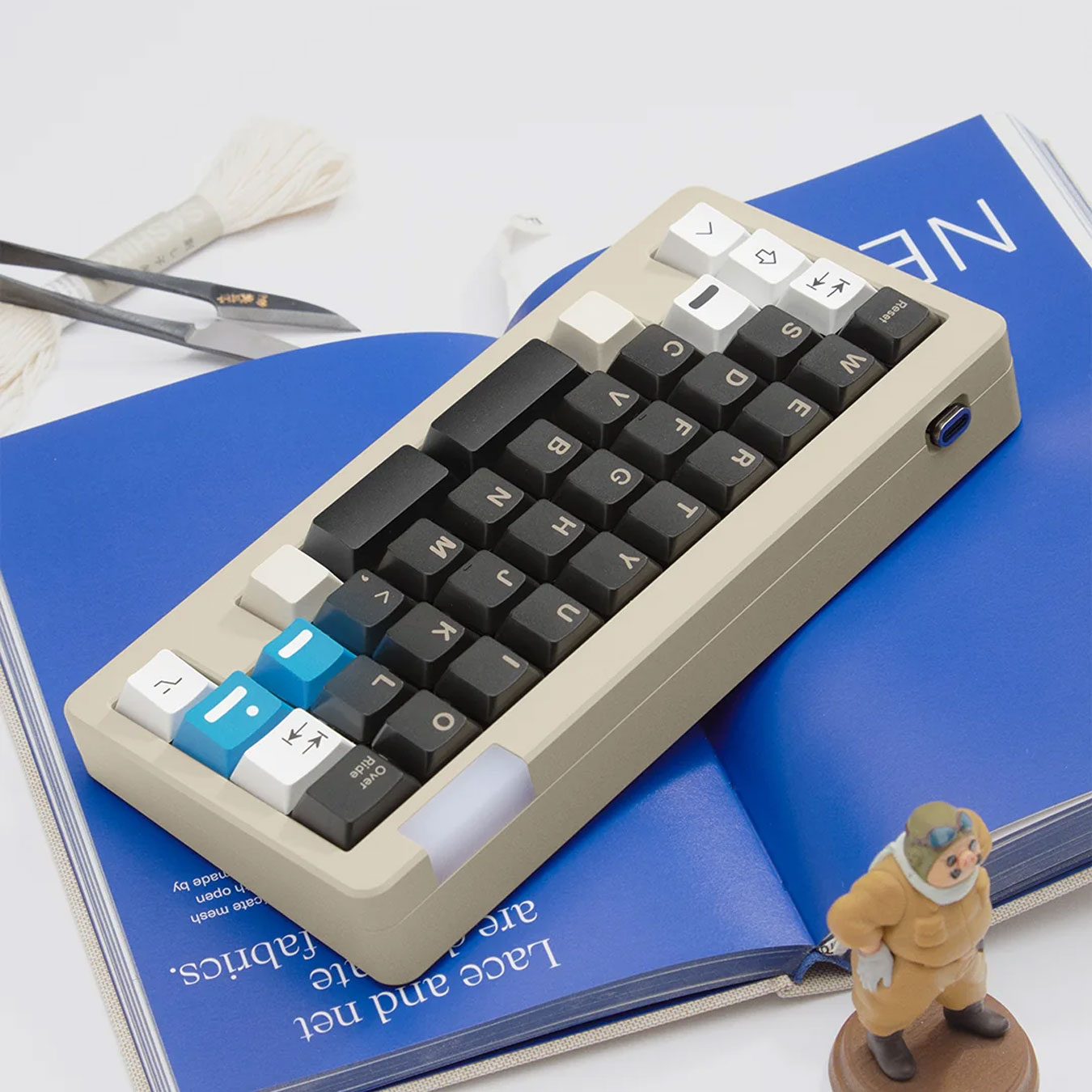 Apricot - Custom Mechanical Keyboard sprayed in Light Sand H-142 and ...