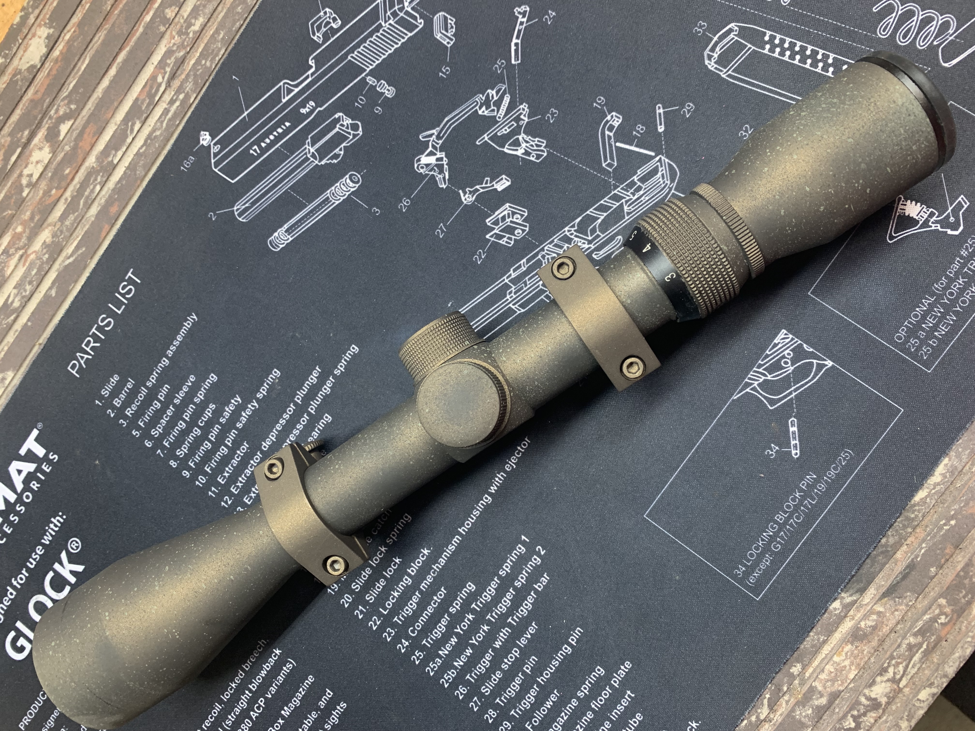 Scope Rinse Custom Custom Camo on rifle scope and rings | Cerakote