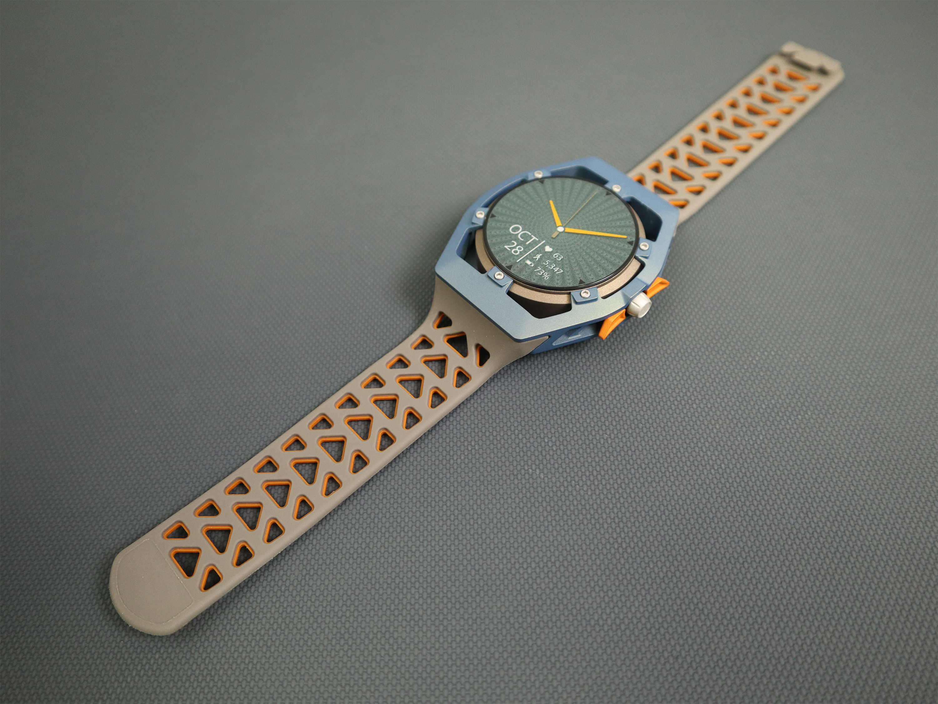 Prototype Smartwatch in 2 Color Schemes | Cerakote