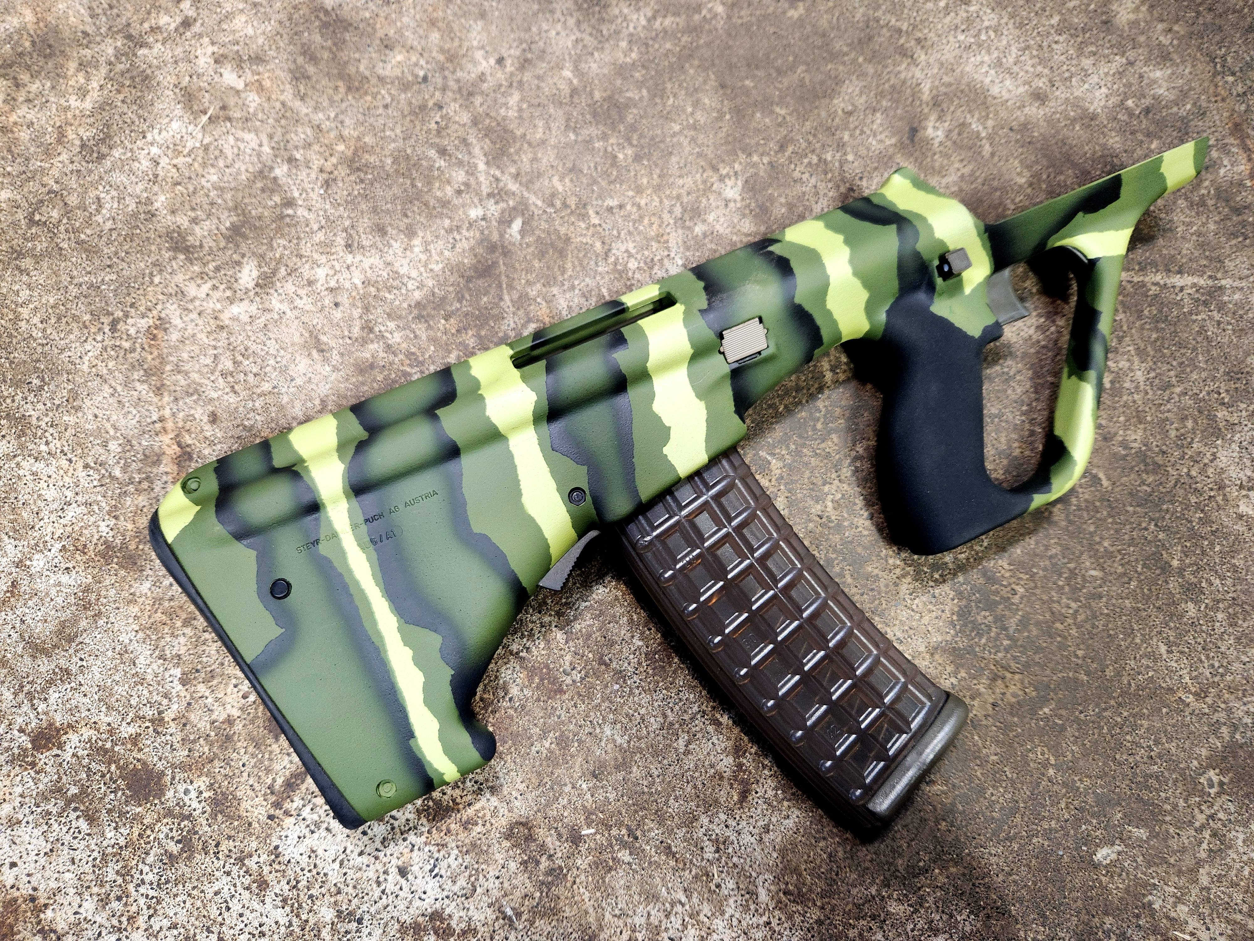Curing Stripes Stripes for a STYER AUG | Cerakote