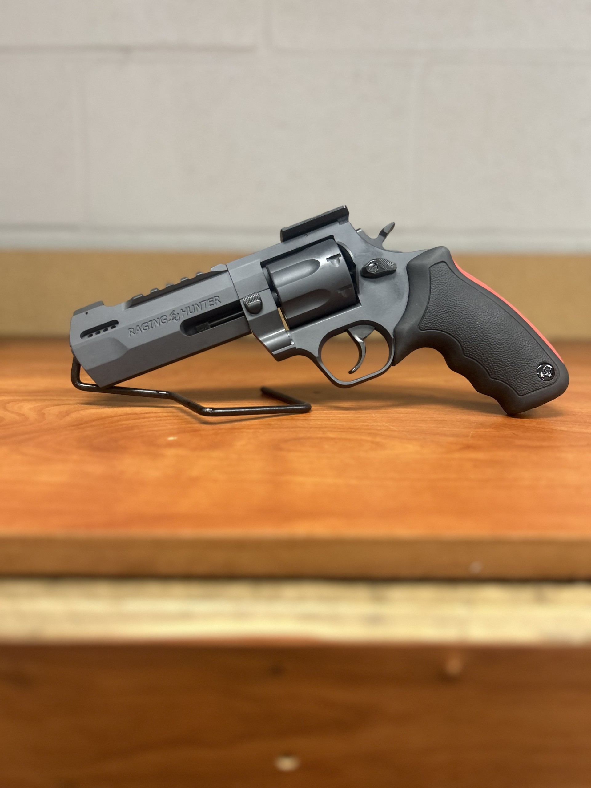 Custom Raging Hunter Cerekote Taurus Raging Hunter | Cerakote
