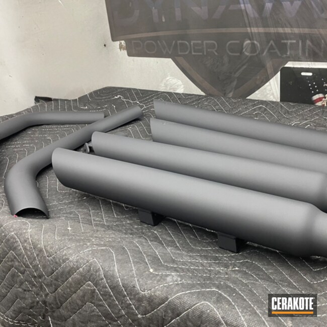 Vance & Hines Exhaust In Glacier Black