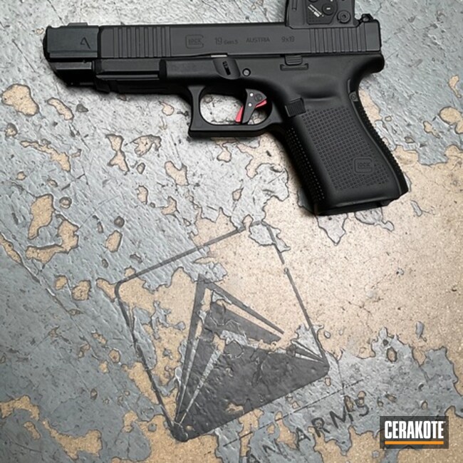 Graphite Black G19