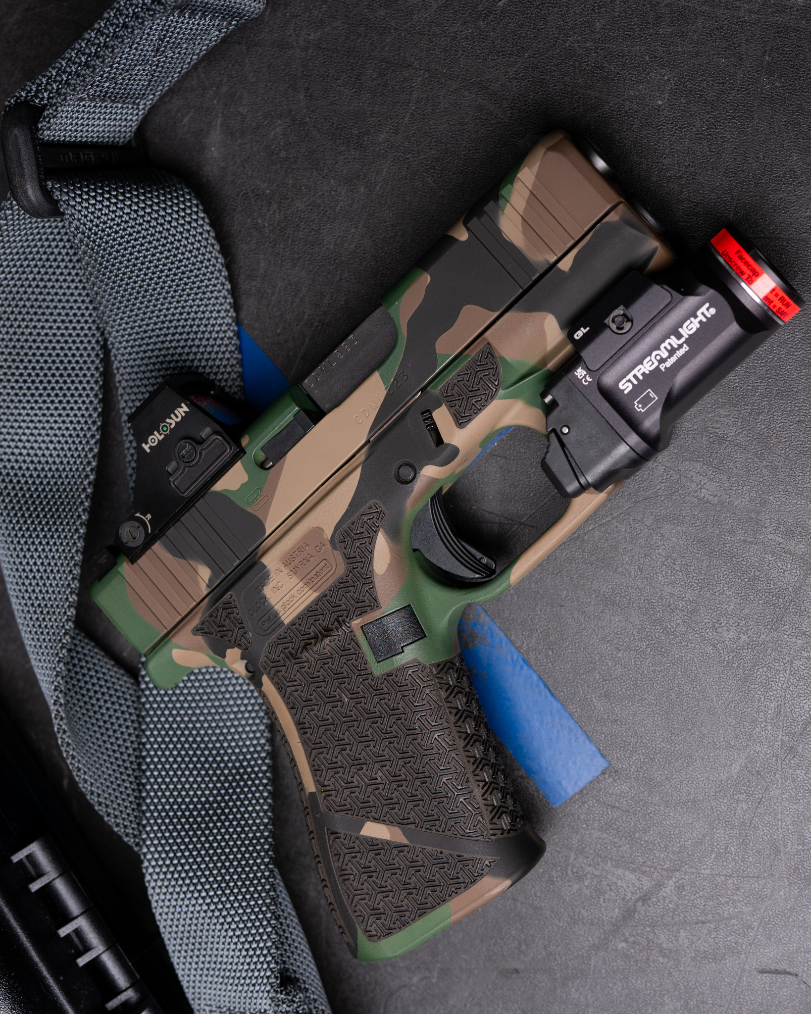 Powder Stippling Woodland M81 finish on Glock 43X with stippling | Cerakote