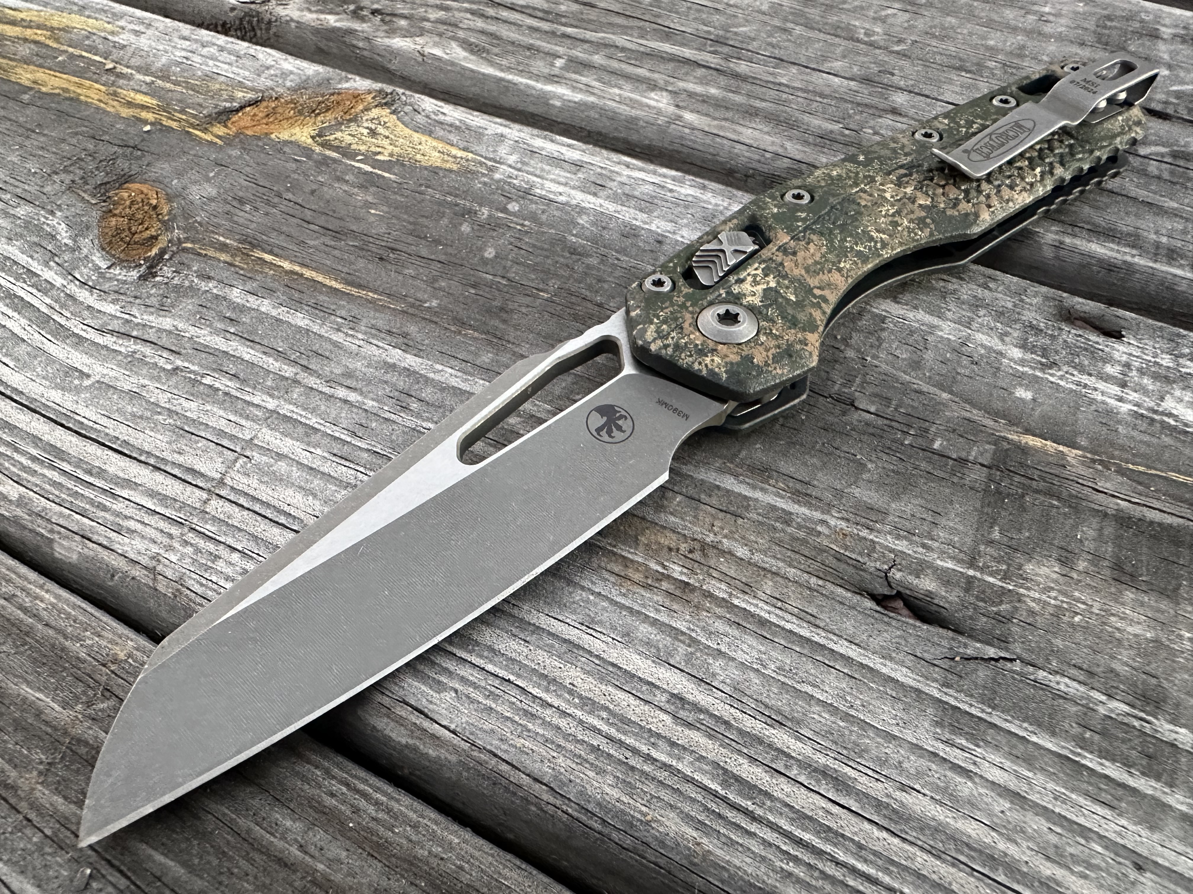 Microtech Colors Microtech featuring a Chocolate Brown and Magpul® Flat Dark Earth ...