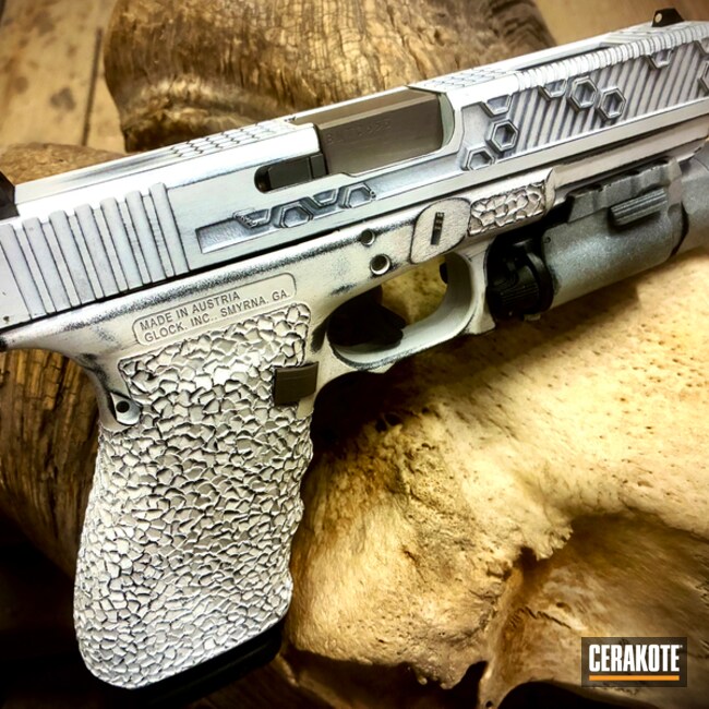 Glock 20 Arctic Distressed