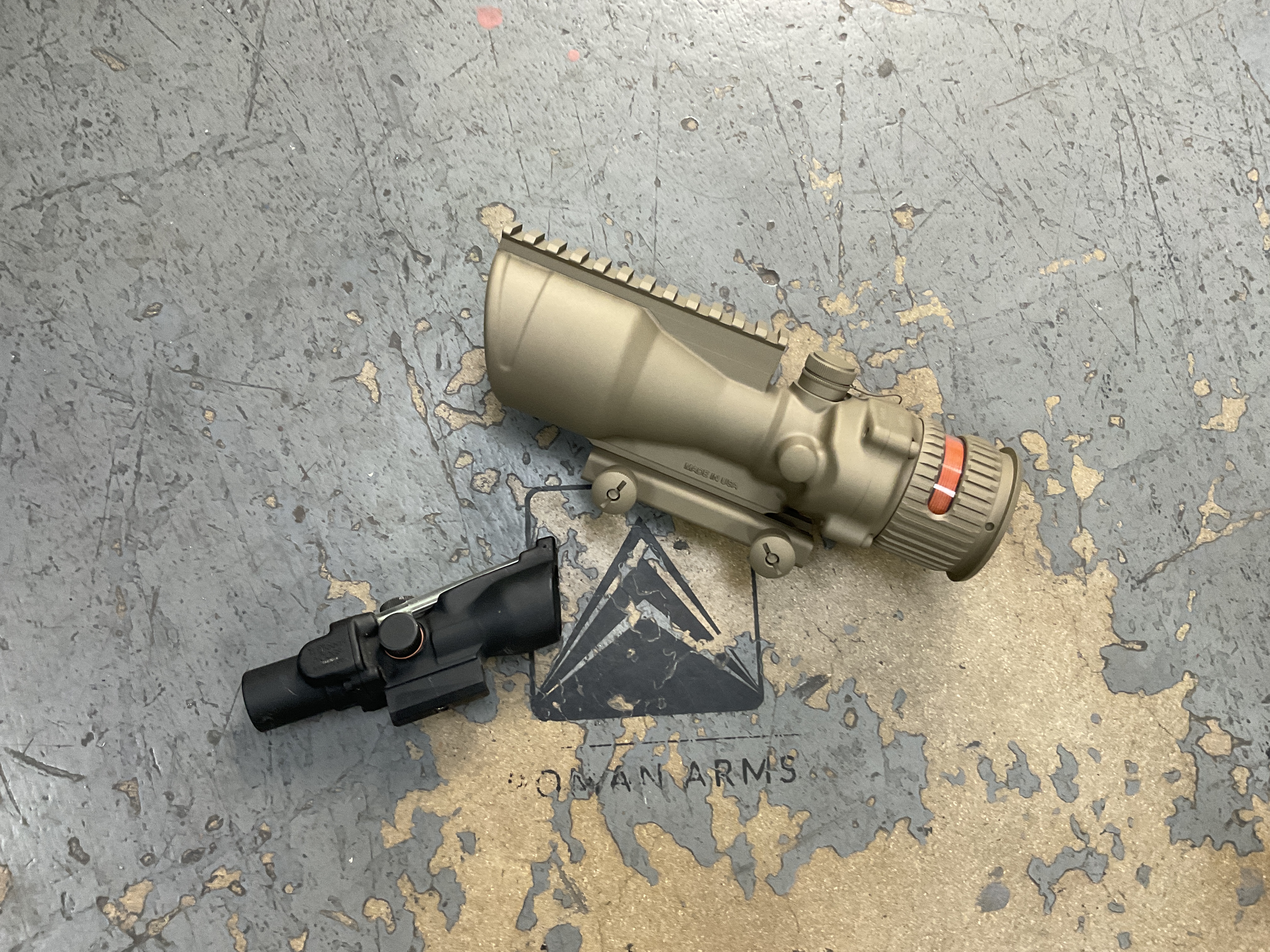 Acog finished in Gold | Cerakote