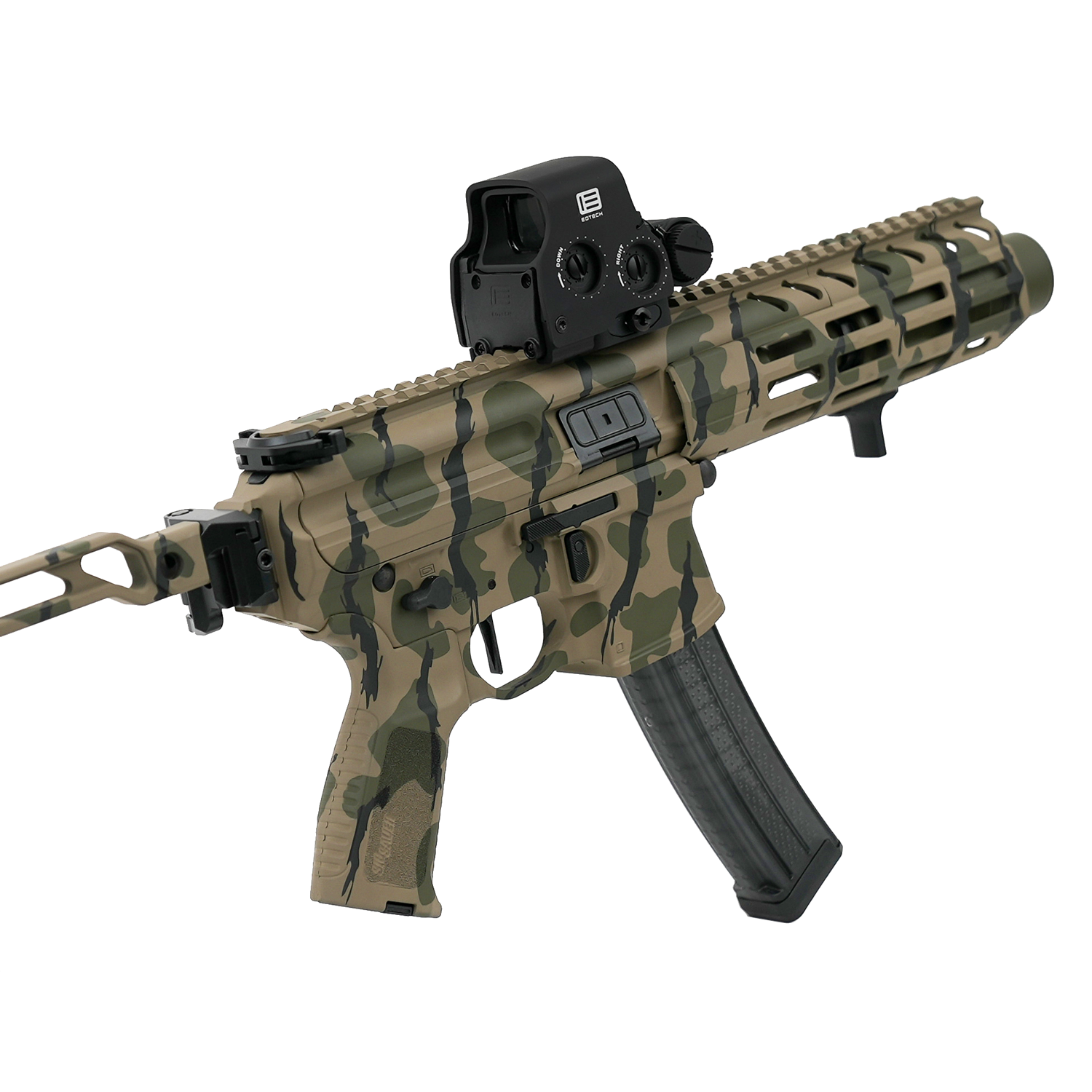SIG MPX in Bottomlands Camo by Alice Kustoms at Modern Warriors | Cerakote