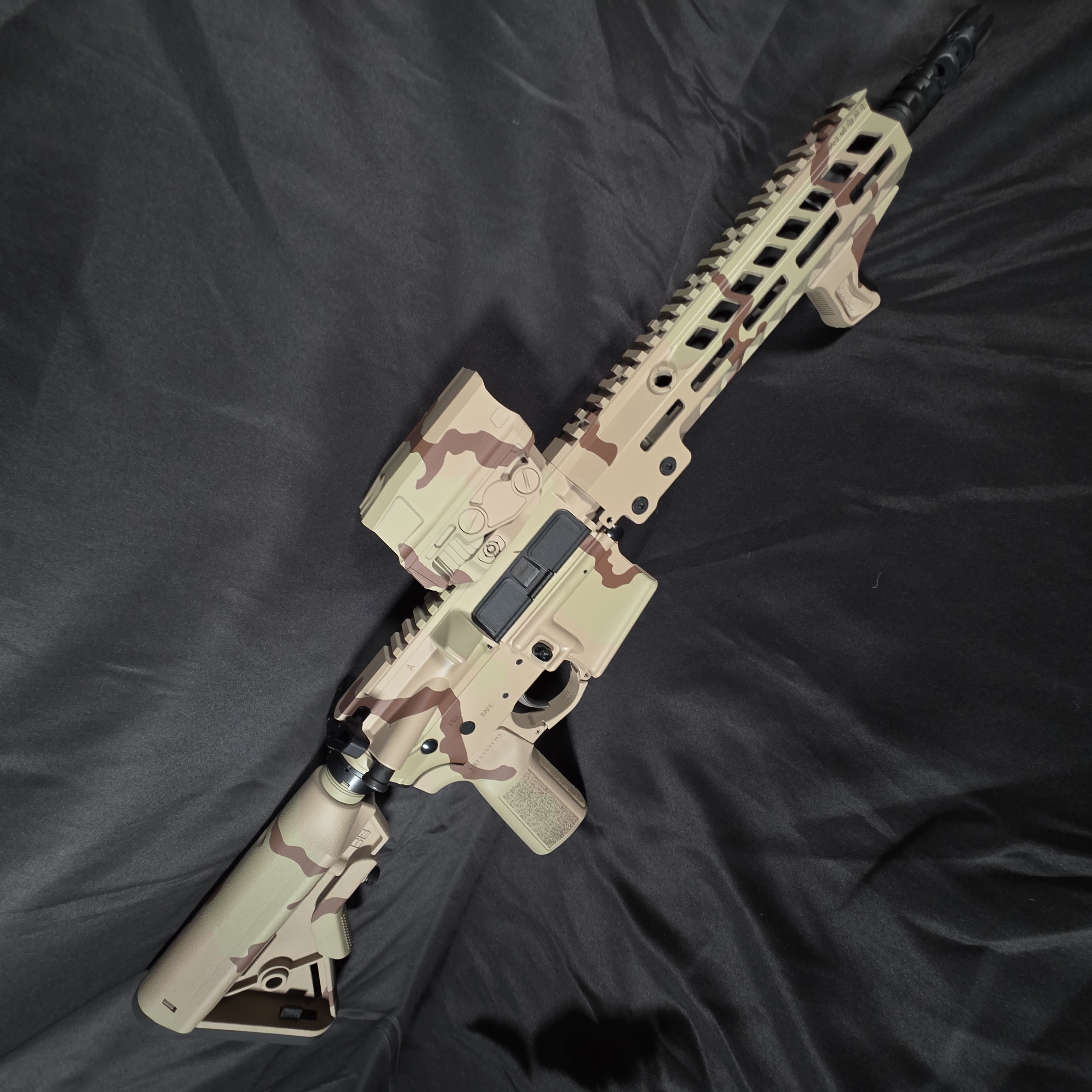 DCU Camo on Builder's Set and Vortex UH1 | Cerakote