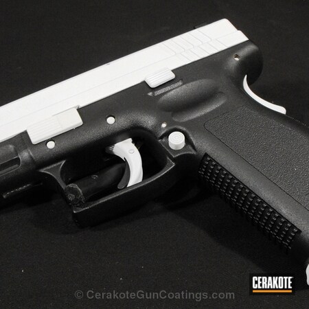 Powder Coating: Bright White H-140,Graphite Black H-146,Handguns,Springfield Armory,Armory XD45