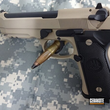 Powder Coating: Graphite Black H-146,Handguns,DESERT SAND H-199,Beretta,Beretta 92 Cerakote