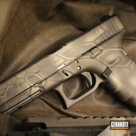 Powder Coating: Graphite Black H-146,Glock,Handguns,USA,Satin Mag H-147