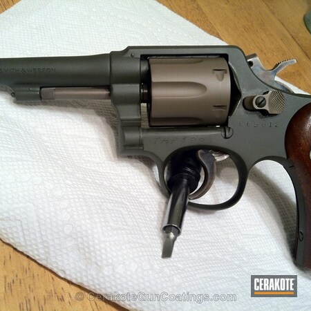 Powder Coating: Smith & Wesson,Mil Spec O.D. Green H-240,Revolver,MAGPUL® FLAT DARK EARTH H-267