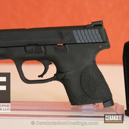 Powder Coating: Graphite Black H-146,Smith & Wesson,Frame,Handguns,Stippled