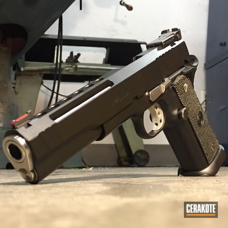 Powder Coating: Graphite Black H-146,Handguns,Pistol,Ported,STI