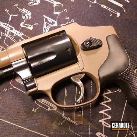 Powder Coating: Smith & Wesson,Two Tone,Armor Black H-190,Revolver,Hammerless Revolver,Flat Dark Earth H-265