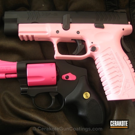 Powder Coating: Graphite Black H-146,Smith & Wesson,Bazooka Pink H-244,Handguns,Revolver,Springfield Armory,Prison Pink H-141