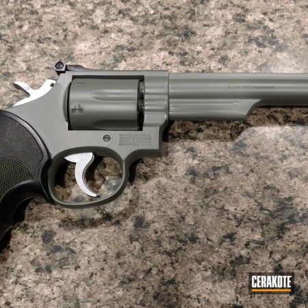 Powder Coating: Jungle E-140,Smith & Wesson,Two Tone,Cerakote Elite Series,S&W 357 Magnum,Armor Black H-190,Revolver,Jungle E-140G