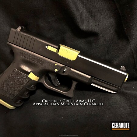Powder Coating: 9mm,Graphite Black H-146,Glock,Two Tone,Tactical Pistol,Pistol,Glock 19,Noveske Bazooka Green H-189