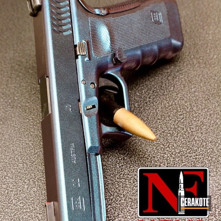 Powder Coating: Glock,GunCandy,Pistol,Glitter,Glock 17,Chameleon,Gen II Graphite Black HIR-146