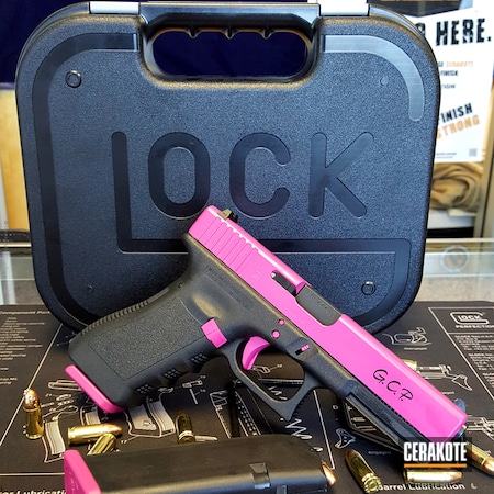 Powder Coating: Glock,Custom Color,Custom Cerakote,Custom Paint,SIG™ PINK H-224,Custom Graphic,Initials,Glock 17