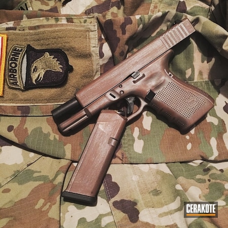 Powder Coating: Glock,Distressed,Pistol,Glock 19,Federal Brown H-212,Battleworn,Titanium H-170
