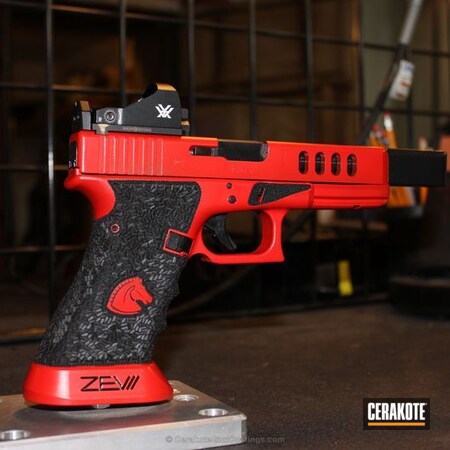Powder Coating: Graphite Black H-146,Glock,Two Tone,Pistol,USMC Red H-167,Stippled,Glock 17,Zev