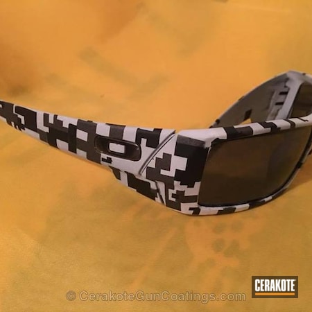 Powder Coating: Sunglasses,Bright White H-140,Armor Black H-190,Camo,Tungsten H-237,Digital Camo,More Than Guns,Oakley