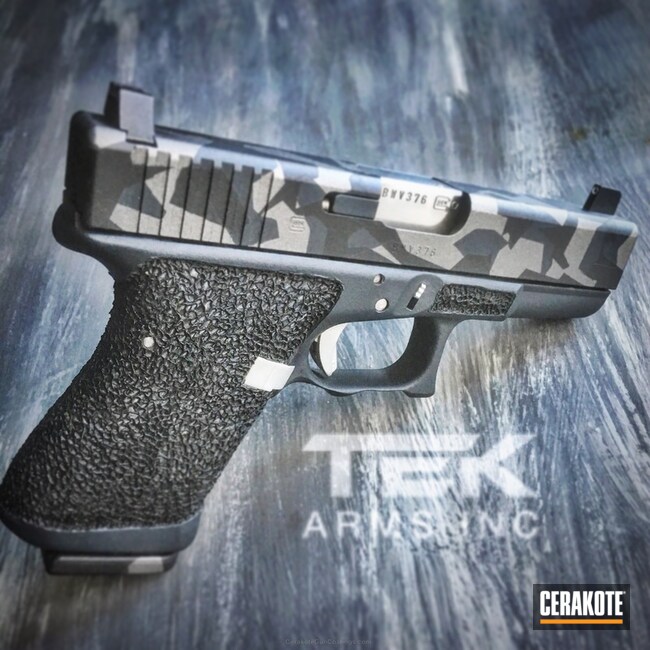 Cerakoted: Glock 19,Shimmer Aluminum H-158,MAGPUL® STEALTH GREY H-188,Glock,Geometric Camo,Blue Titanium H-185