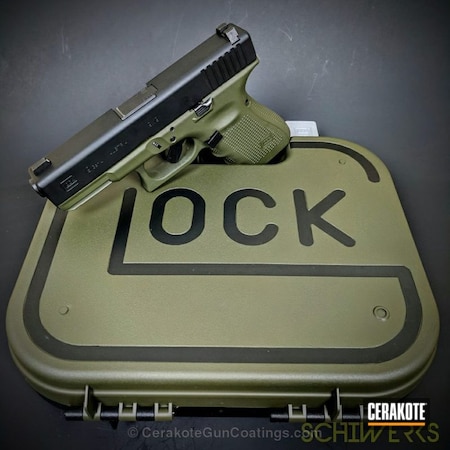 Powder Coating: Graphite Black H-146,Glock,Pistol,Glock 19,MAGPUL® O.D. GREEN H-232