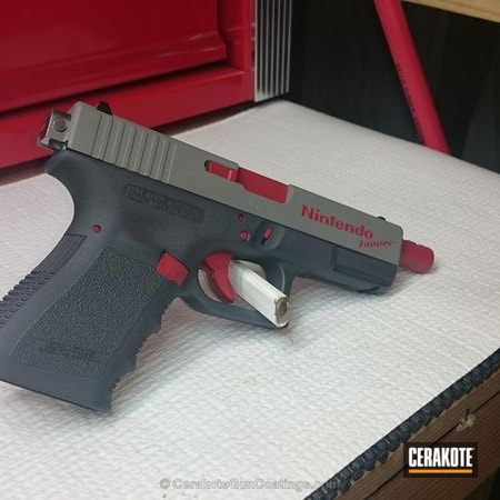 Powder Coating: Glock,Pistol,Glock 19,FIREHOUSE RED H-216,Bull Shark Grey H-214
