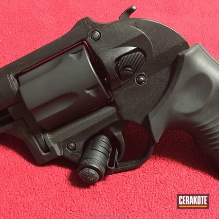 Powder Coating: Polymer Frame,Armor Black H-190,Revolver,Taurus,.357 Magnum