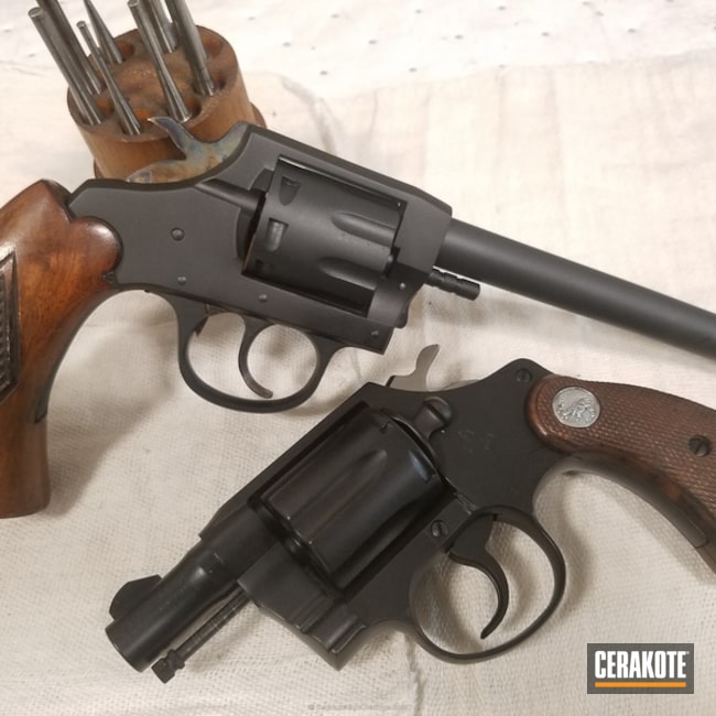Cerakoted: Single-Action Revolver,Graphite Black H-146,Revolver