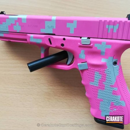 Powder Coating: Glock,Ladies,Crushed Silver H-255,Pistol,Digital Camo,Glock 17,Prison Pink H-141