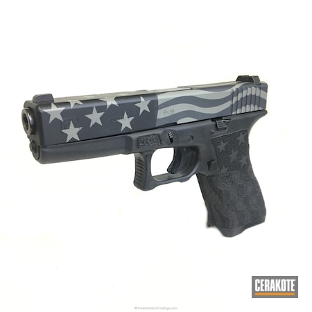 Powder Coating: Graphite Black H-146,Glock,Pistol,Sniper Grey H-234,American Flag,Stippled,Stars and Stripes,Glock 17,Bull Shark Grey H-214