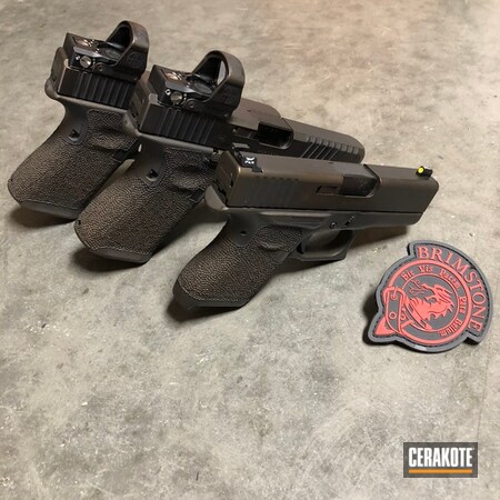Powder Coating: Graphite Black H-146,Midnight Bronze H-294,Custom Glock Slide,Leopold Deltapoint,Pistol,Stippled