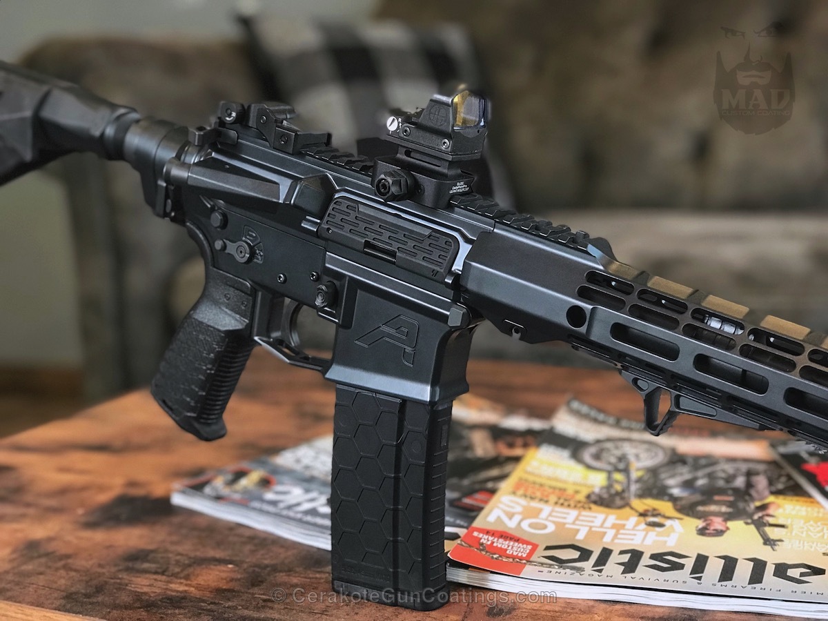 ゴースト AR 15枚 Anderson Mfg. Rifle coated in Graphite Black, Midnight Bronze and