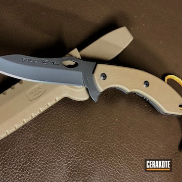 Cerakoted Buck Fixed-blade Knife Coated In Magpul Flat Dark Earth And Graphite Black