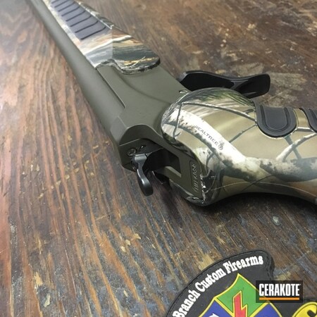 Powder Coating: Graphite Black H-146,Shotgun,MAGPUL® O.D. GREEN H-232