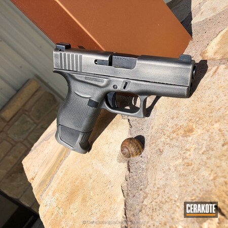 Powder Coating: Glock 43,Graphite Black H-146,Glock,Distressed,Titanium H-170
