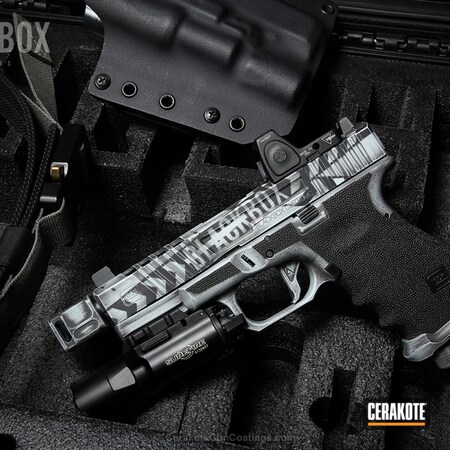 Powder Coating: Glock,Pistol,Armor Black H-190,BATTLESHIP GREY H-213,Stippled,Custom