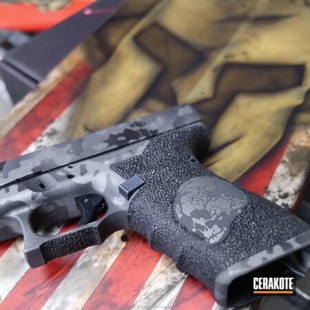 Powder Coating: Graphite Black H-146,Glock,Pistol,Glock 21,MultiCam,Tungsten H-237,Stippled