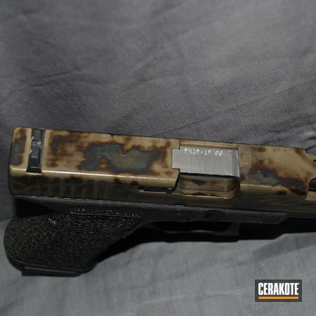 Powder Coating: Graphite Black H-146,Glock,Pistol,Glock 19,HIGH GLOSS ARMOR CLEAR H-300,Color Case Hardened,Stippled