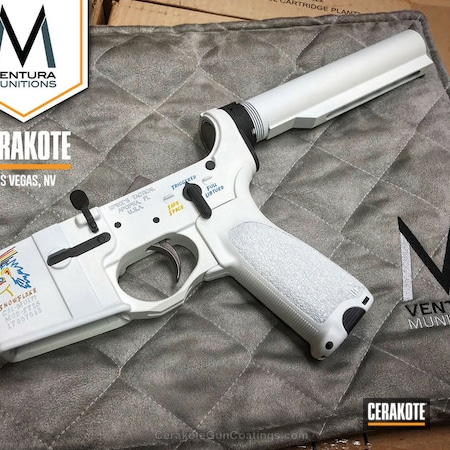Powder Coating: Spikes Snowflake,Snow White H-136,Spike's Tactical,Complete Lower,Snowflake