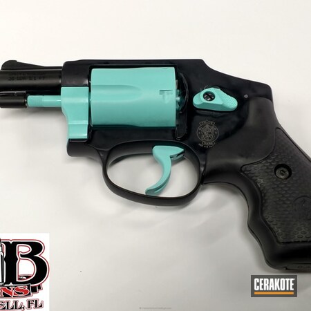 Powder Coating: Smith & Wesson,Two Tone,Revolver,Robin's Egg Blue H-175
