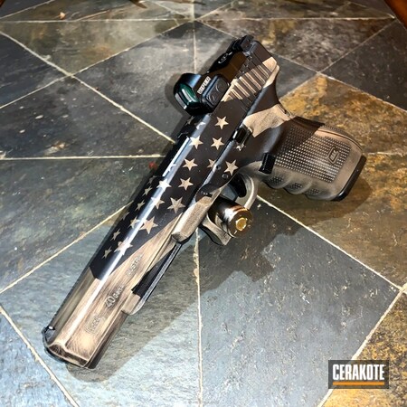 Powder Coating: Graphite Black H-146,Glock,Pistol,American Flag,Battleworn,MAGPUL® FLAT DARK EARTH H-267,Glock 40