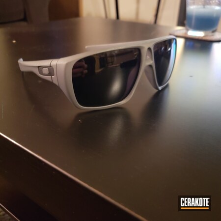 Powder Coating: Sunglasses,Graphite Black H-146,Tactical Grey H-227,Oakley