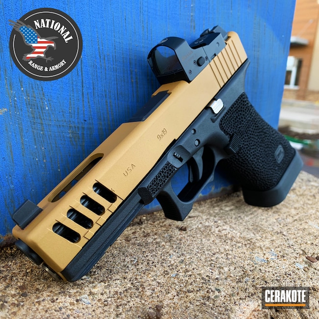 Two Toned Custom Glock 17 Handgun by JUSTIN MOORES | Cerakote