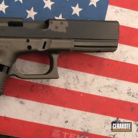 Powder Coating: Graphite Black H-146,Glock,Pistol,American Flag,Burnt Bronze H-148,Glock 17