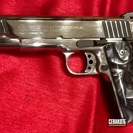 Powder Coating: 1911,Pistol,Armor Black H-190,Taurus